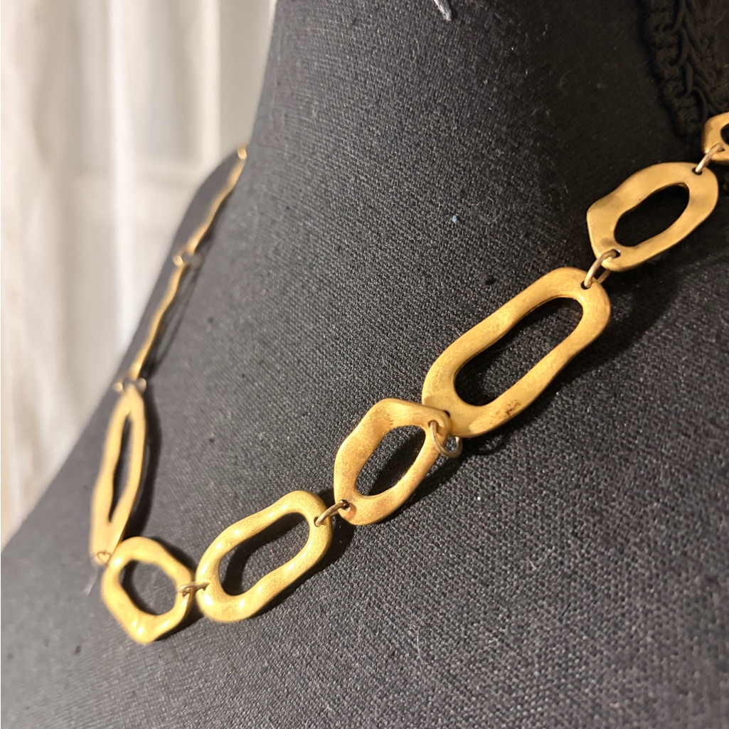 Gold Linked Open Oval Necklace - Women Jewelry